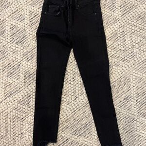 Rag & bone black 10 inch cut off capri